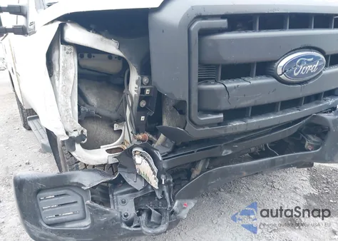 2014 Ford F350 Super Duty z USA, uszkodzony, nr VIN 1FTBF3B65EEB53963